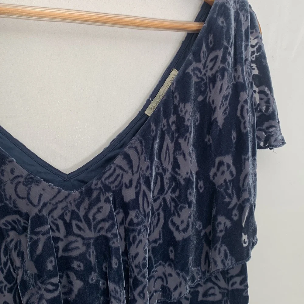 Love Johnny Was V-Neck Flutter Sleeve Blue Velvet Blouse Size Small - Picture 4 of 10